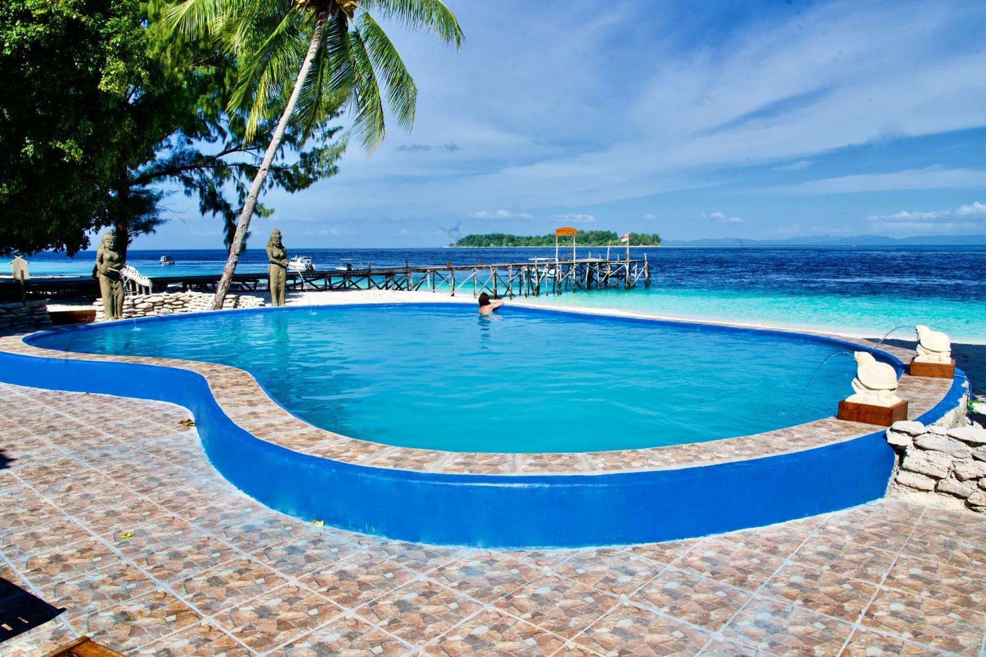 ホテル アグスタ エコ リゾート Pulau Mansuar エクステリア 写真